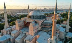 İBB Meclisi Ayasofya'nın adını, Ayasofya Camii ve Külliyesi olarak değiştirdi