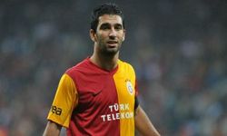 Galatasaray, eski kaptan Arda Turan ile anlaşmaya vardı