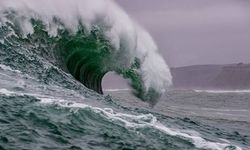 Hayalde tsunami görmek ne demek? Duşta dev dalgalarla yüzmek neye işaret?
