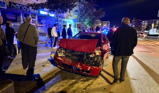 Eskişehir’de feci kaza alkollü sürücü yaralı olarak kaçtı